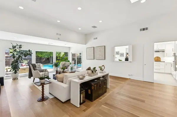 9616 Viewside Drive, Dallas, TX 75231