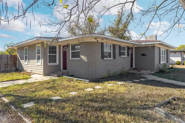 1803 4th St, Brownwood, TX 76801