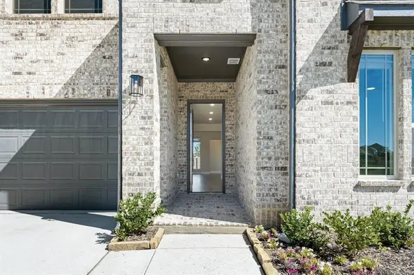 145 Whistling Duck Drive, Balch Springs, TX 75181