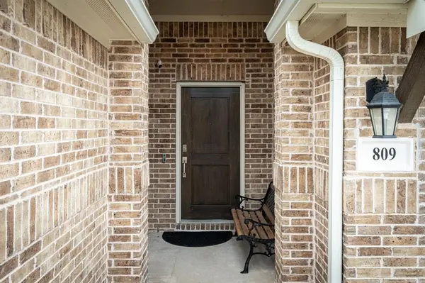 809 Mathew Drive, Anna, TX 75409