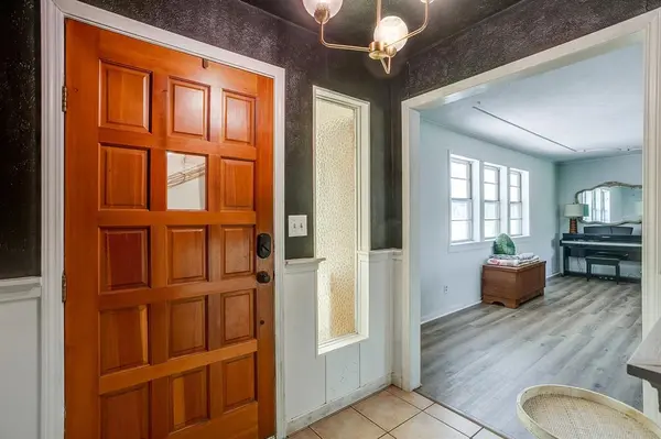 8216 Cleburne Highway, Granbury, TX 76049