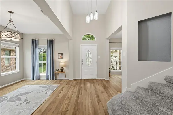 9516 Lakeway Drive, Denton, TX 76226