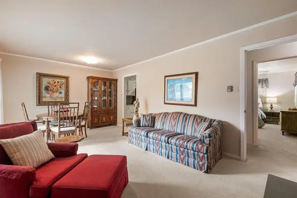 10853 Sharondale Lane, Dallas, TX 75228