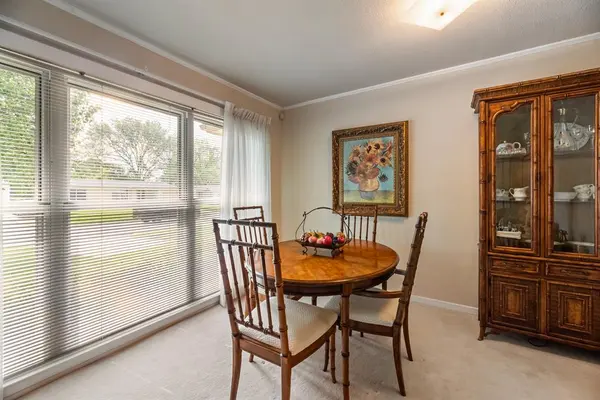 10853 Sharondale Lane, Dallas, TX 75228