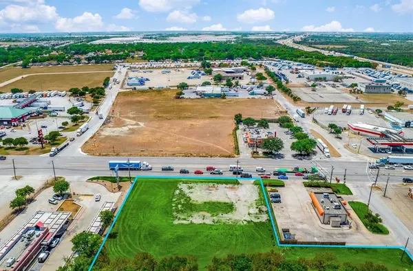 8520 S Lancaster Road, Dallas, TX 75241