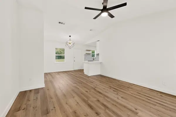 6323 Harmony Lane, Dallas, TX 75241