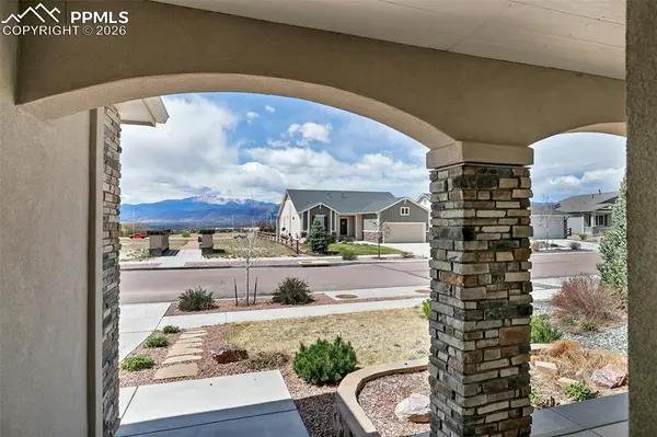 3258 Red Cavern RD, Colorado Springs, CO 80908