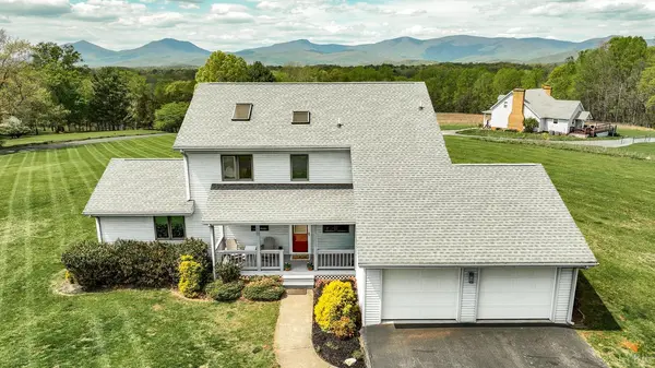 3453 Roaring Run RD, Goode, VA 24556