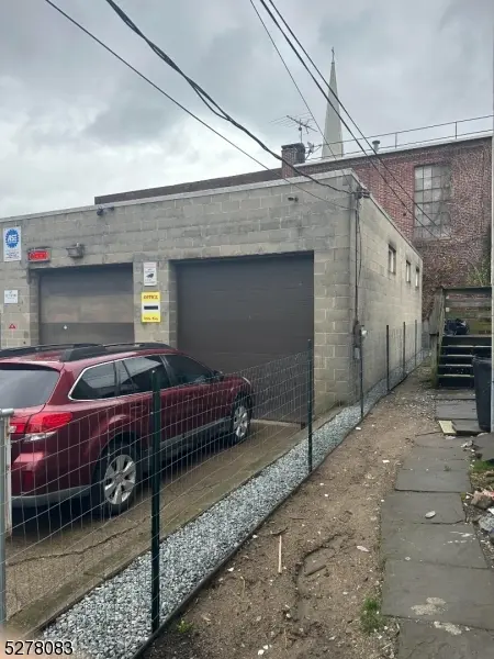 56 Fox St, Phillipsburg Town, NJ 08865