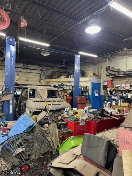 56 Fox St, Phillipsburg Town, NJ 08865