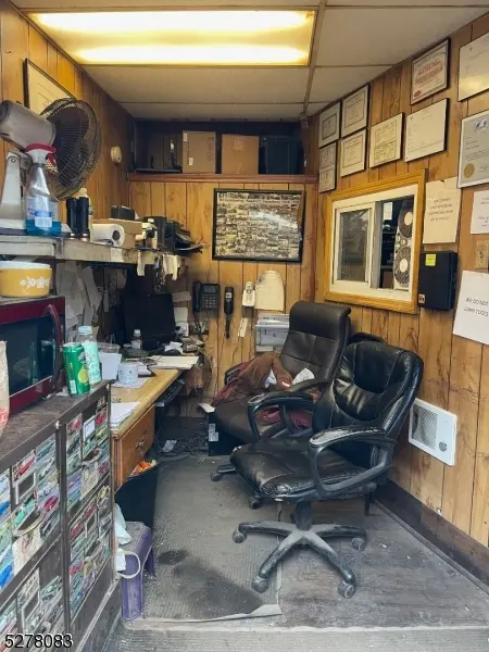 56 Fox St, Phillipsburg Town, NJ 08865