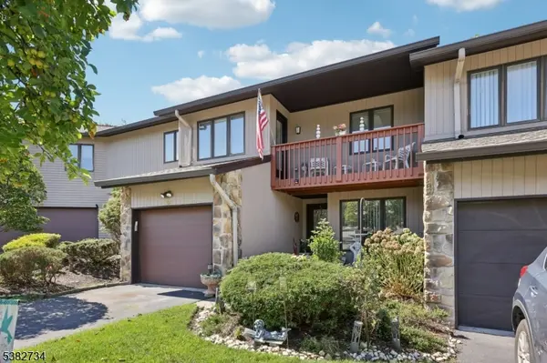 22 Cedarwood Ter., Woodland Park, NJ 07424