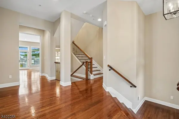 6 Howland Ter, Morris Twp., NJ 07960