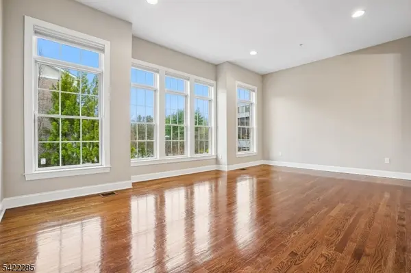 6 Howland Ter, Morris Twp., NJ 07960