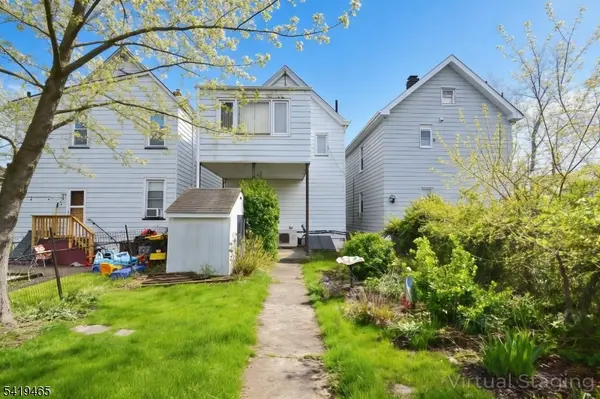 10 Lake Ave, Clifton City, NJ 07011