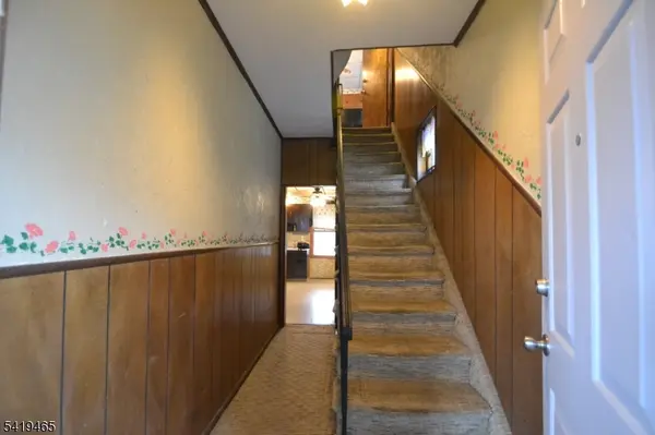 10 Lake Ave, Clifton City, NJ 07011