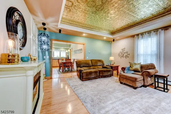 82 Newton Ave, Sussex Boro, NJ 07461