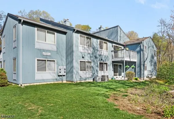 33 Drake Ln #33, Roxbury Twp., NJ 07852