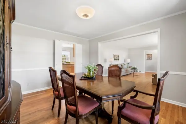 23 Strawberry Ln, Hillsborough Twp., NJ 08844