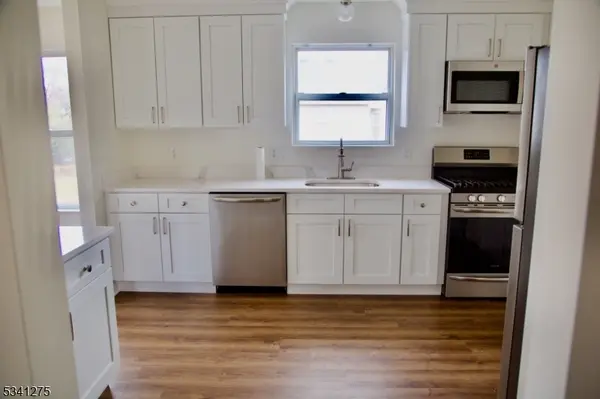 26 Millie Ln, East Hanover Twp., NJ 07936