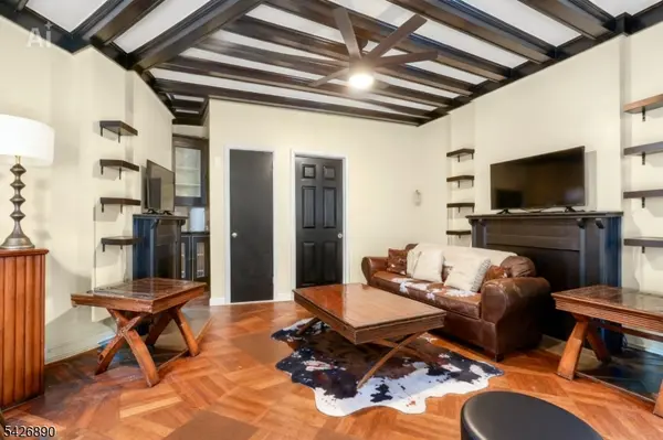 129 Greenwood Ave, East Orange City, NJ 07017