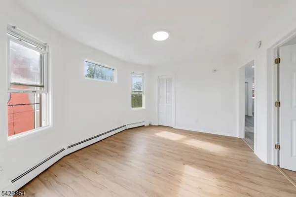 27 Monsignor Owens Pl #2, Nutley Twp., NJ 07110