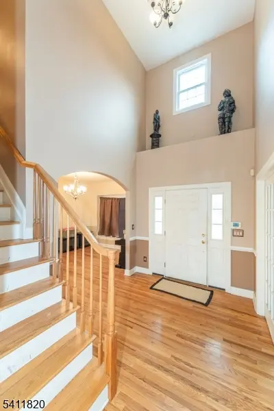 721 Ringwood Ave, Pompton Lakes Boro, NJ 07442