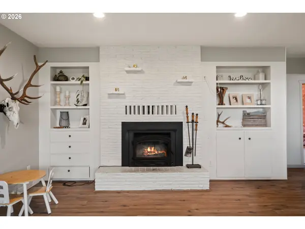 13986 S VICK RD, Molalla, OR 97038