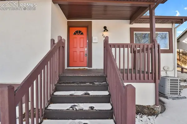 2409 Robinson ST, Colorado Springs, CO 80904