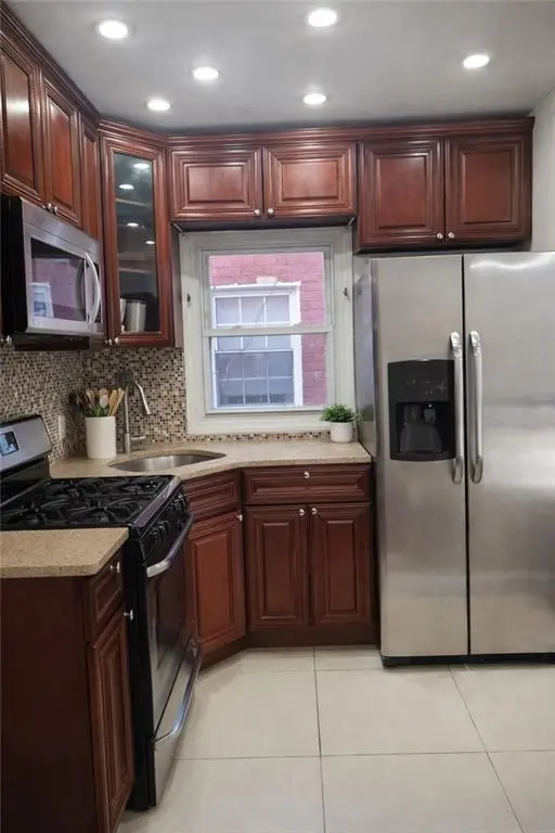 86-61 77th ST, Woodhaven, NY 11421