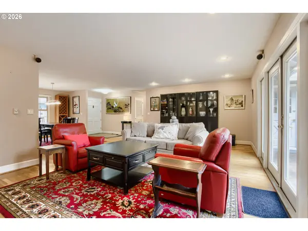 3720 E MILL PLAIN BLVD #2, Vancouver, WA 98661