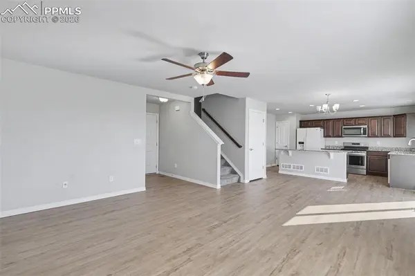 6983 Winnicut DR, Colorado Springs, CO 80925