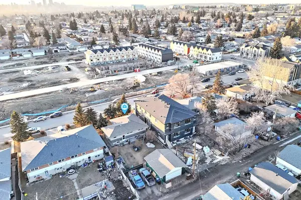 1330 34 ST SE, Calgary, AB T2A 0Z9