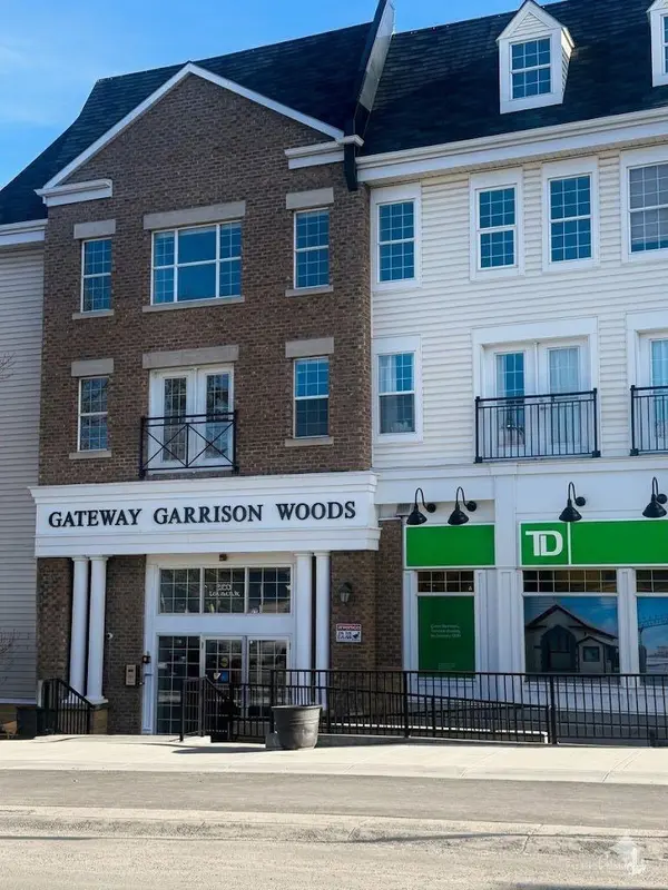 2233 34 AVE SW #318, Calgary, AB T2T 6N2