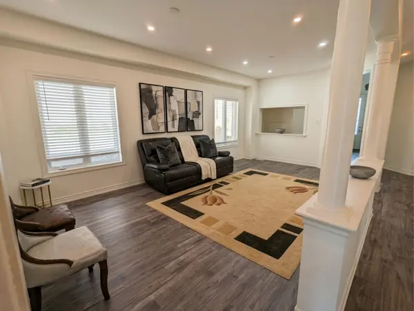 1852 Grandview ST N, Oshawa, ON L1K 0Y2