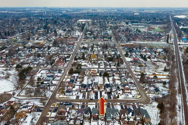 510 Hickory ST N, Whitby, ON L1N 9W8