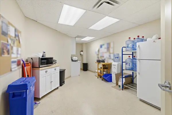 1143 Wentworth ST W #200 & 201, Oshawa, ON L1J 8P7