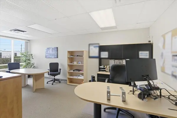 1143 Wentworth ST W #200 & 201, Oshawa, ON L1J 8P7