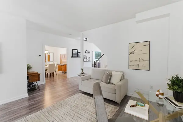 1086 Songbird DR, Oshawa, ON L1K 2Y9