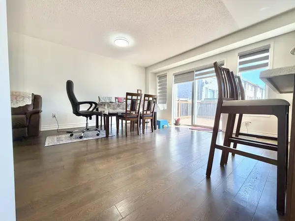 7 Barnham ST, Ajax, ON M1Z 0M5