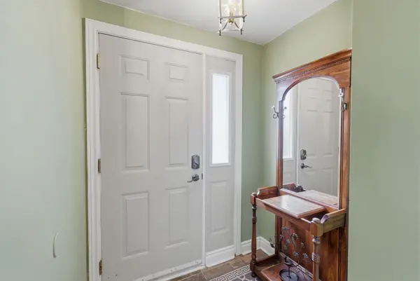 72 Clover Ridge DR E, Ajax, ON L1S 1G7