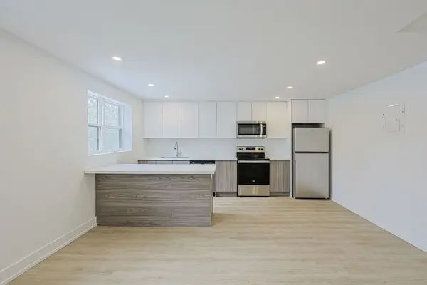 100 Liberty ST N #15B, Clarington, ON L1C 2M1