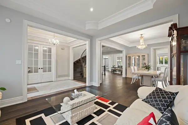 12 JONQUIL CRES, Markham, ON L3P 1T4