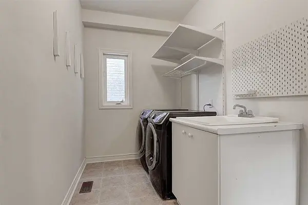 57 Bayswater AVE, Richmond Hill, ON L4E 4E6