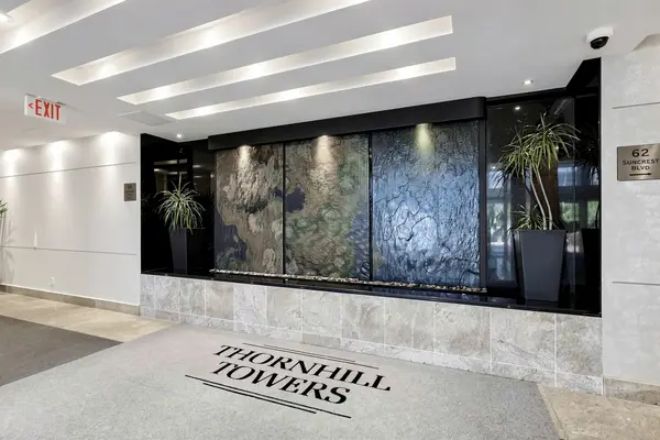 48 Suncrest BLVD #911, Markham, ON L3T 7Y5