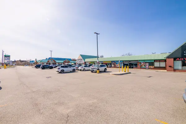 1102 Centre ST #1B, Vaughan, ON L4J 3M8