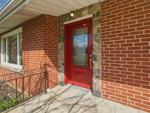 4198 Simcoe County Road 88 RD, Bradford West Gwillimbury, ON L3Z 3K8