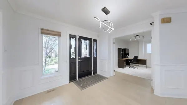 82 Windermere CRES S, Richmond Hill, ON L4C 6Y9