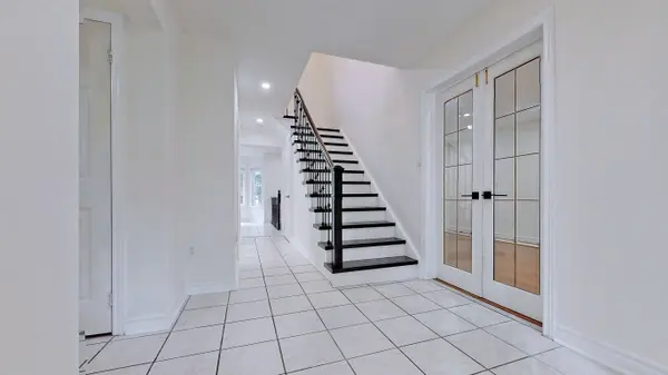 63 Falling Brook DR, Barrie, ON L4N 7E8