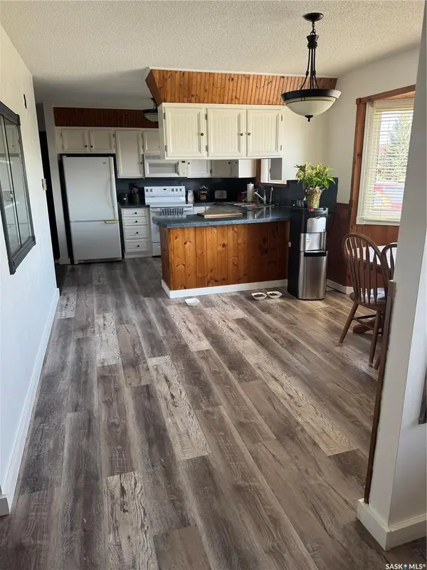 203 MacDonald STREET, Stockholm, SK S0A 3Y0